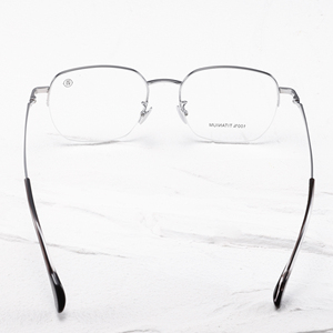 Gafas Rectangulares Ultraligeras de Titanio, Montura Completa de Color Sólido, Unisex, para Corrección de la Visión en Adultos - Product Image 3