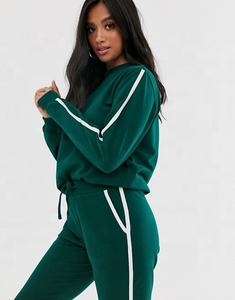 Ensemble survêtement pour femmes, personnalisé, avec votre propre logo - Product Image 1