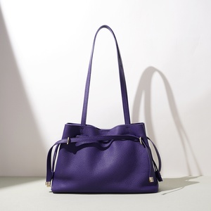 Sac à main décontracté pour <span class=keywords><strong>femme</strong></span> en cuir de vachette première couche 2026, sac à bandoulière unique avec cordon de serrage, Bolsas Para Mujer - Product Image 1