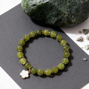Gelang Manik-manik Giok Olivin Hijau 8mm dengan Liontin Kelopak Bunga, Hadiah untuk Wanita, Grosir, Dapat Disesuaikan, Buatan Tangan - Product Image 4