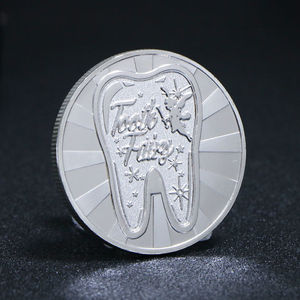 Badge de jeton Chip Hearts États-<span class=keywords><strong>Unis</strong></span> <span class=keywords><strong>Las</strong></span> <span class=keywords><strong>Vegas</strong></span>, Médaille commémorative de poker porte-bonheur, Pièce de monnaie dorée - Product Image 1
