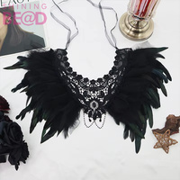 Masque de bal vénitien haut de gamme en perles avec cape en plumes incrustée de strass, accessoires pour Halloween et carnaval