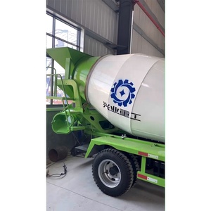 Camion malaxeur <span class=keywords><strong>à</strong></span> <span class=keywords><strong>béton</strong></span> prêt <span class=keywords><strong>à</strong></span> l'emploi <span class=keywords><strong>avec</strong></span> <span class=keywords><strong>pompe</strong></span> intégrée - Product Image 3