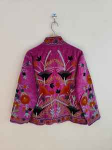 Chaqueta Corta de Terciopelo Bordada Suzani, Chaqueta Vintage Hecha a Mano, Chaqueta Floral Suzani, Chaqueta de Terciopelo Puro, Estilo Boho Hippie - Product Image 5