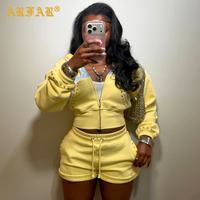 Ensemble de survêtement Y2K personnalisé pour femme : sweat à capuche zippé en molleton bouclette de luxe avec rivets et short de jogging