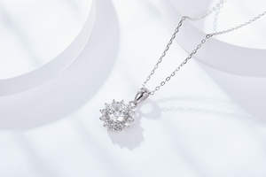 Bijoux de luxe en argent sterling motif tournesol, design élégant, avec charme exquis 1CT 2CT - Product Image 3