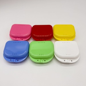 Étui pour appareil orthodontique dentaire, étui pour prothèse, petit étui de rangement pour aligneur à ouverture centrale, étui perforé simple face pour prothèse - Product Image 2
