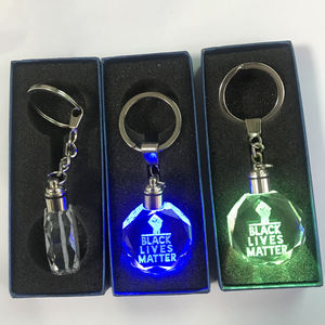 Pas cher personnalisé 3D laser Black Lives Matter verre led porte-clés en cristal avec George <span class=keywords><strong>Floyd</strong></span> photo - Product Image 6