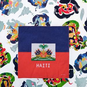 Bandana carrée respirante imprimée numériquement avec motif haïtien, accessoire de sport unique pour la tête - Product Image 2