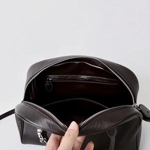 Sac à main pour femme en cuir de vachette de première qualité, fabriqué sur mesure, écologique, imperméable, grande capacité, sac Boston en cuir véritable avec fermeture éclair - Product Image 6