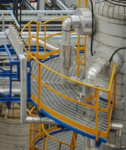 Kisi baja batang bergerigi 32*5mm kustom celup panas galvanis untuk jalur jalan Modern struktur konstruksi tahan lama kisi logam - Product Image 4