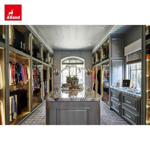 Armario Vestidor de Lujo con <span class=keywords><strong>Puertas</strong></span> de Madera Maciza Tradicional, Cajones Elevados, Puerta de Vidrio, Zapatero, con Luz y Moldura Superior - Product Image 2