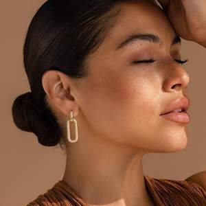 Dainty Trendy Gold Paperclip Square Dangle Hoops Boucles d'oreilles Léger Minimaliste Esthétique Or Bijoux pour Femme - Product Image 3