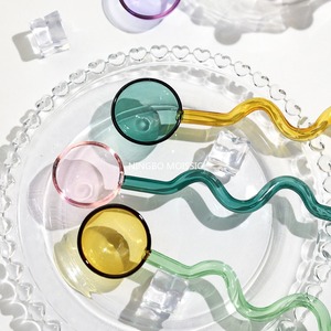 Cuchara de vidrio de color caramelo creativa, mango curvo de color lindo, cuchara de vidrio de borosilicato alto - Product Image 3