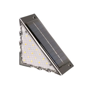 Luces solares para escalones exteriores, luces LED para peldaños, iluminación impermeable para pasillos, para jardín y patio. - Product Image 4