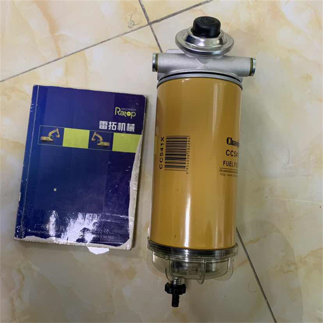 VOE 11110670 EC210 EC290 Excavator Oil & Fuel Water Filter