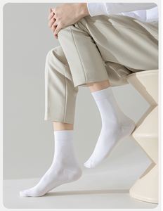 جوارب من ألياف الخيزران للرجال بشعار مخصص من الشركة المصنعة ناعمة وسلسة للبشرة الحساسة مضادة للرائحة - Product Image 4