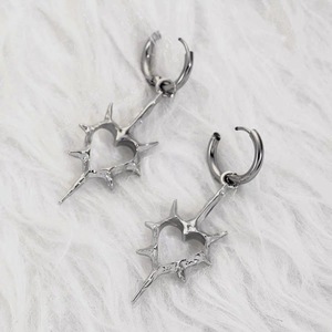 Vintage Unusual Ear Buckle Women's Party Accessories Metal Punk Hollow Thorn Love Heart Pendant Drop <strong>Earrings</strong> for Gift - Product Image 5