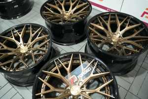 Roues de voiture de tourisme 18 pouces ET32 roues forgées en alliage d'aluminium forgé 5x1114.3 pour <span class=keywords><strong>Ferrari</strong></span> 488 458 <span class=keywords><strong>F430</strong></span> F355 SF90 1993 MR2 - Product Image 3