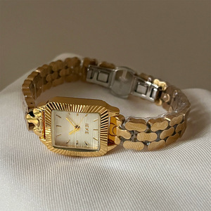 <b>Vintage</b> Medieval‑Style Square Gold <b>Ladies</b> Wristwatch Elegant Simple Retro Luxury Design Women <b>Watch</b> Wholesale - Product Image 1