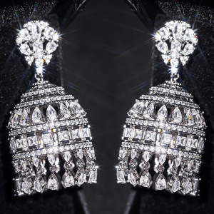 Pendientes de Campana con Copos de Nieve Navideños para Mujer, Joyería Festiva Brillante y Elegante - Product Image 3