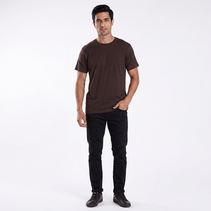 เสื้อยืดสไตล์ยูนิเซ็กซ์สำหรับฤดูร้อน ผ้าฝ้าย 100% พิมพ์ลายดิจิทัลตามสั่ง ดีไซน์ทันสมัยสำหรับผู้ชายและผู้หญิง - Product Image 1
