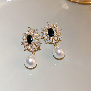 Eleganti orecchini pendenti a forma di fiore per donna, accessori per l'orecchio alla moda da indossare tutti i giorni - Product Image 2