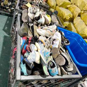 <span class=keywords><strong>Chaussures</strong></span> de badminton légères <span class=keywords><strong>d</strong></span>'<span class=keywords><strong>occasion</strong></span>, doublure en mesh, vente en gros de <span class=keywords><strong>chaussures</strong></span> de badminton usagées en vrac - Product Image 4