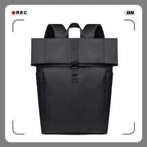 Mochila de negocios y de ocio para hombre con tapa enrollable - Product Image 1