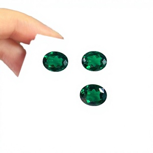 หินมรกตสีเขียวทรงรี 1 กะรัต ผลิตในห้องปฏิบัติการจาก Hailer Jewelry Lab พร้อมใบรับรองจากผู้เชี่ยวชาญ  แสดงสีสัน/ประกายไฟสวยงาม เหมาะสำหรับทำเครื่องประดับ - Product Image 5
