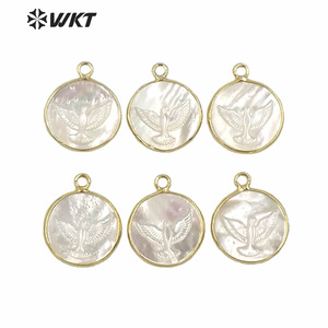 WT-JP237 WKT nouveau design usine directement vente christian religieux la paix pigeon pendentif sculpté naturel blanc pigeon shell pendentif - Product Image 2