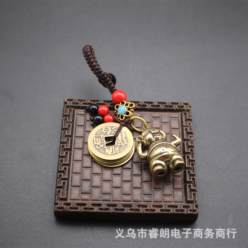 Effort Pig (Black and Red Beaded Five Emperor Coins Hanging Buckle)