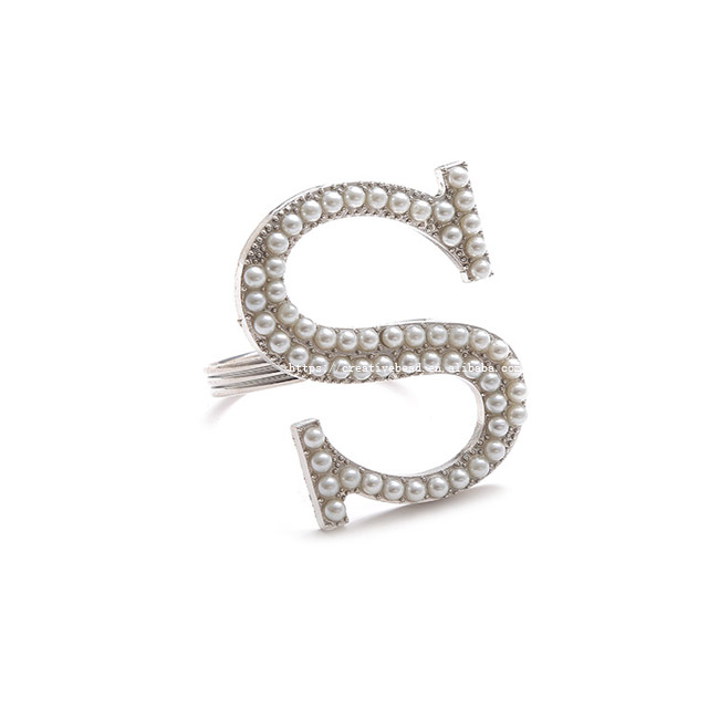 S in silver with pearl