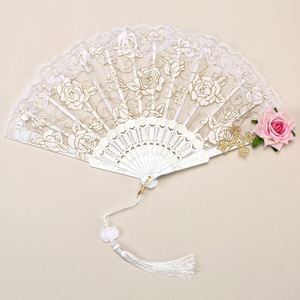 Abanico de mano de encaje colorido QM, abanico de plástico con encaje, regalos personalizados para bodas, abanicos de mano para mujer con dorado en relieve - Product Image 5