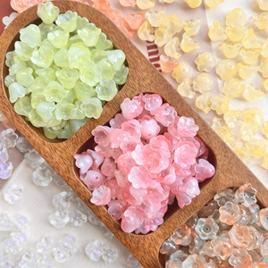 Perles de fleurs en gros, perles de verre muguet, accessoires de bijoux faits à la main pour bracelets et colliers - Product Image 1