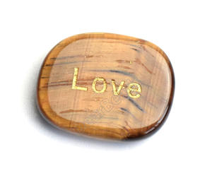 Pierres gravées avec des mots inspirants, galets plats, cristaux de guérison, pierres précieuses, mots positifs, pierres de poche pour la paix d'esprit, amour, joie - Product Image 3