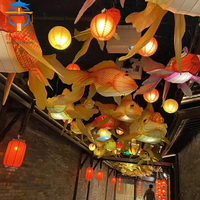 Lanternes chinoises en soie, utilisées pour la décoration des fêtes, des centres commerciaux et des places publiques.