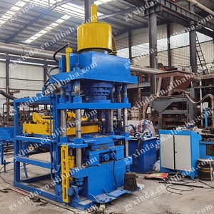 Macchina per la produzione di mattoni ad incastro durevole con polvere di pietra idraulica, polvere minerale e polvere plastica mista, macchinario per pavimentazione in vendita - Product Image 6