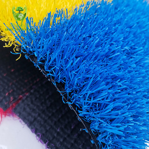 <span class=keywords><strong>Tapis</strong></span> en <span class=keywords><strong>gazon</strong></span> artificiel, <span class=keywords><strong>tapis</strong></span> en herbe synthétique, utilisation polyvalente en extérieur et en intérieur pour les écoles et les parcs, carré arc-en-ciel - Product Image 4