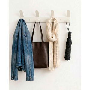Perchero de Pared Metálico Arvid, Acero con Recubrimiento en Polvo Mate, Funcional y Elegante, Ganchos para Ropa Montados en la Pared para Entrada o Dormitorio - Product Image 1
