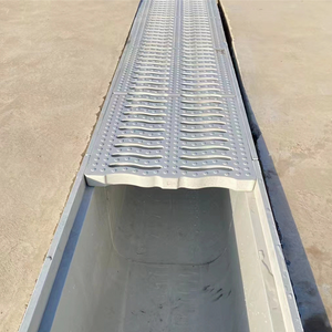 Grille de drainage extérieure en <span class=keywords><strong>fonte</strong></span> ductile préfabriquée et acier inoxydable pour caniveau de drainage des <span class=keywords><strong>eaux</strong></span> <span class=keywords><strong>pluviales</strong></span> en béton polymère - Product Image 6