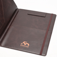 Carpeta de Presentación Personalizada de Cuero PU Duradero, Tamaño A4 |   Organizador de Documentos con Ranuras para Tarjetas y Ventana para Identificación |   Portaplumas + Banda Elástica |   Logotipo OEM