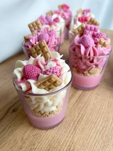 Bougie artisanale en cire <span class=keywords><strong>de</strong></span> paraffine et <span class=keywords><strong>de</strong></span> soja, parfumée, en forme <span class=keywords><strong>de</strong></span> dessert simulé (gâteau, crème glacée fantaisie, beignet au <span class=keywords><strong>cidre</strong></span> <span class=keywords><strong>de</strong></span> pomme, bol <span class=keywords><strong>de</strong></span> céréales) - Product Image 1