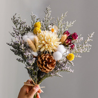 Ornements décoratifs Eternal Nordic Ins DIY Bouquet de fleurs séchées pour la décoration du salon Photo de célébrité en ligne