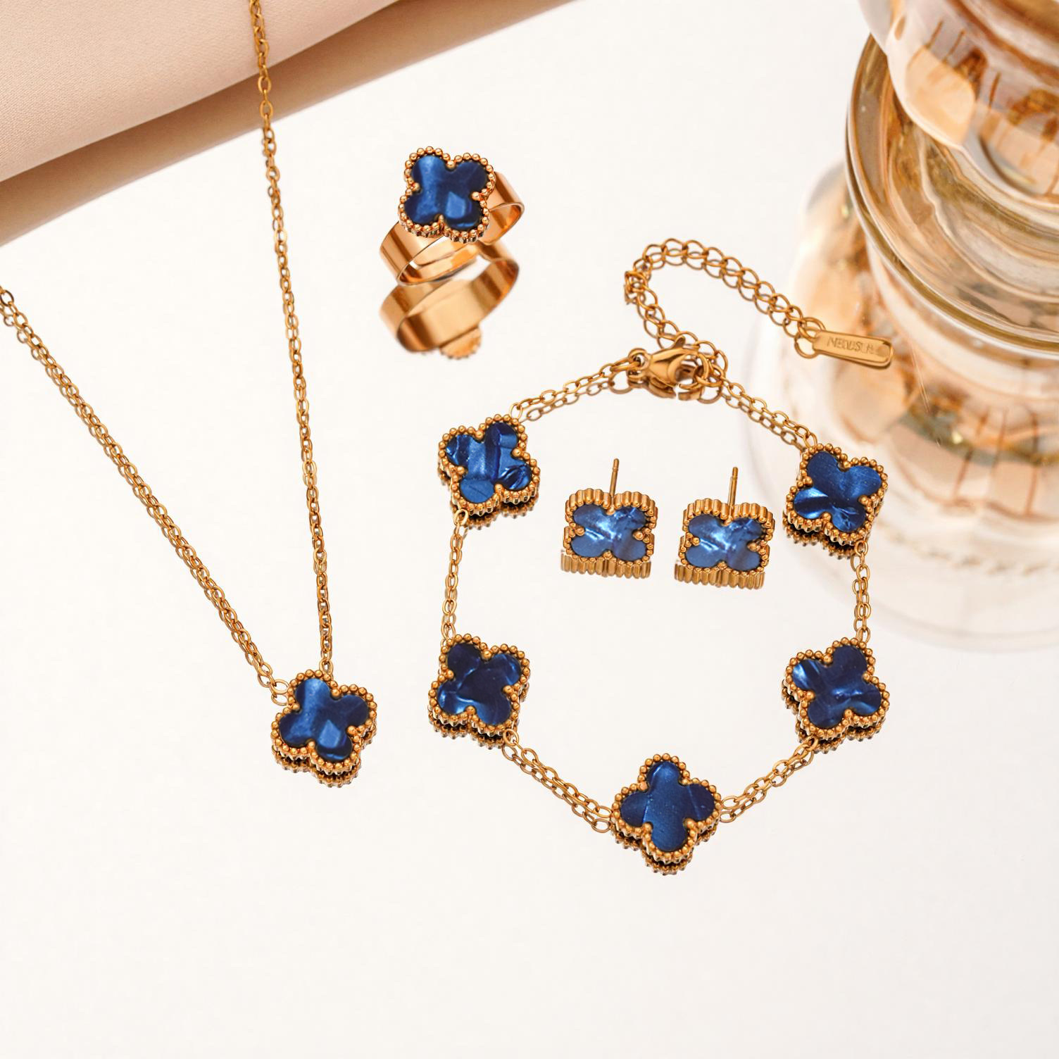ensemble de quatre pièces coloré dégradé bleu profond de 13 mm