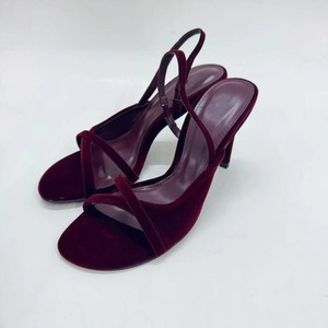 French Retro High-End Heeled <b>Sandals</b> for Women - Toe-Post Style, Stiletto Heel, Fashionable Open-Toe Slippers - Product Image 2