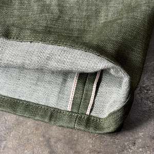 Jeans in Denim Grezzo Verde Selvedge Oversize, <span class=keywords><strong>Pantaloni</strong></span> in Denim da <span class=keywords><strong>Uomo</strong></span> 14oz in <span class=keywords><strong>Cotone</strong></span>, Jeans Larghi a Gamba Larga - Product Image 4