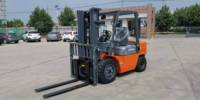 Chariot élévateur diesel 3 tonnes avec cabine climatisée, transmission automatique, prix direct usine, idéal pour centre logistique - Offre spéciale