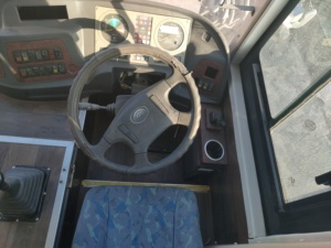 YU TONG ZK6112D Autobús urbano de pasajeros de lujo 24-54 Asientos de tela Control de crucero 11,5 M de longitud para viajes urbanos Dirección izquierda FWD Dark - Product Image 6