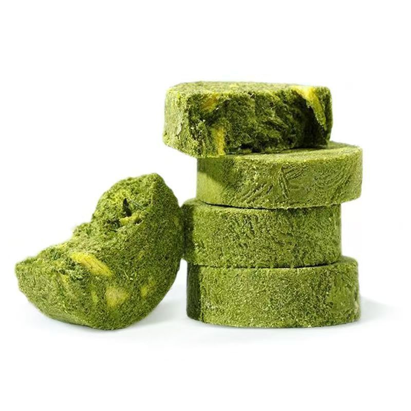 Cat grass cakes